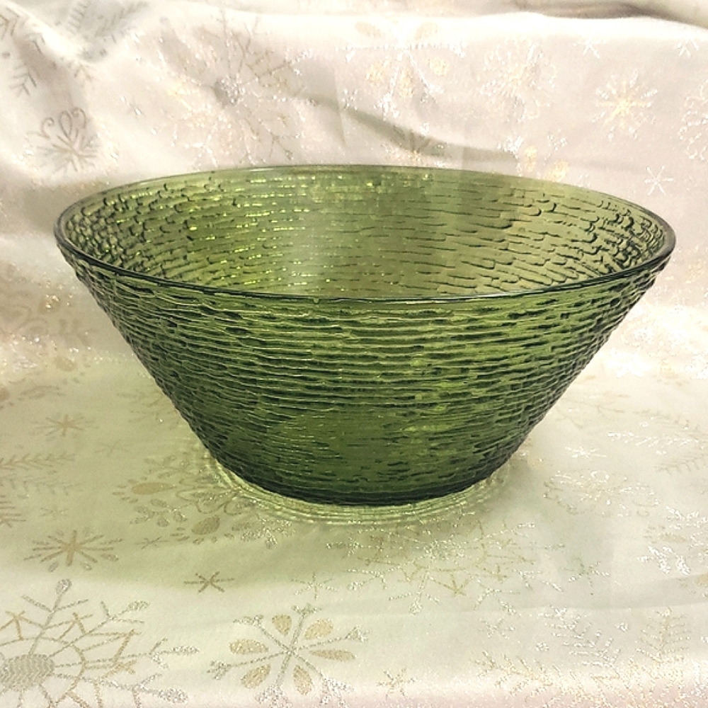 Vintage Anchor Hocking Soreno Glass Fruit Bowl 11 1/4" Diameter  X 5" Depth